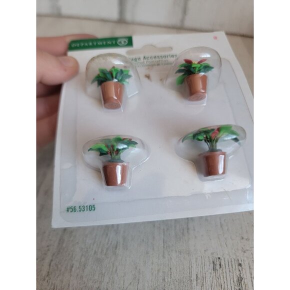 Dept 56 53105 Potted Poinsettias village accessory set - Picture 3 of 4